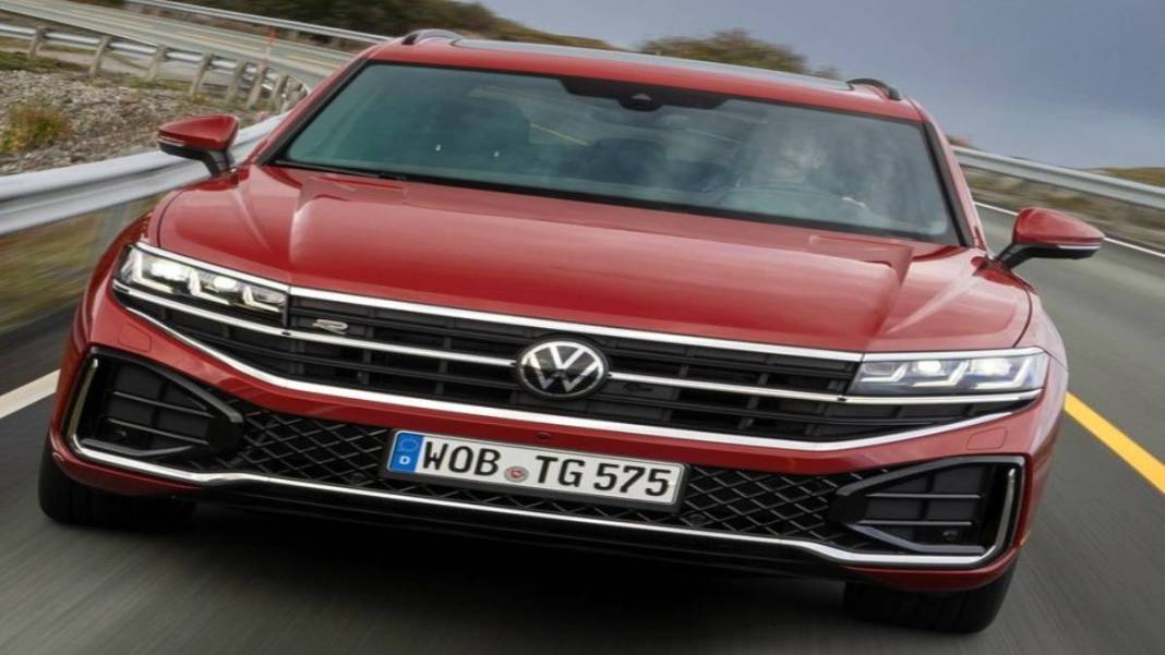 Yeni Touareg'i bekleyenlere müjde ilk fotoğraflar geldi! Öyle bir fiyattan satışa çıkıyor ki... 4